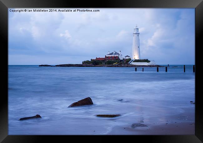 Saint Marys Lighthouse at Whitley Bay Framed Print by Ian Middleton