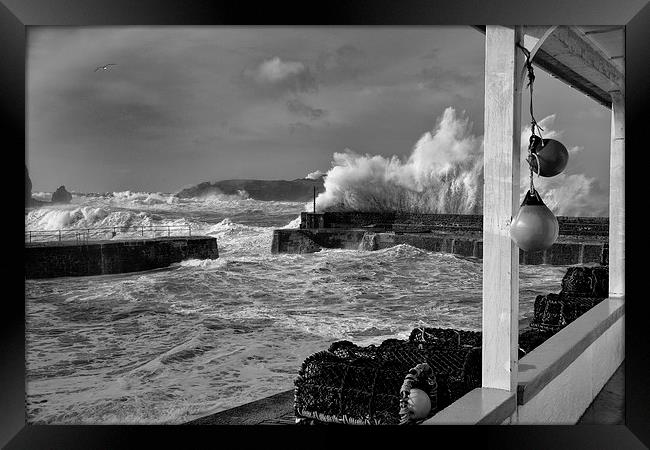 Mullion Cove stormy waves Framed Print by Steve Cowe