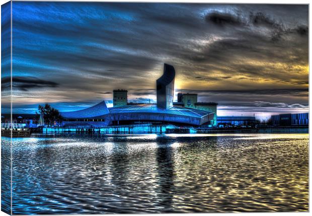 Imperial War Museum North in Manchester Canvas Print by Juha Remes