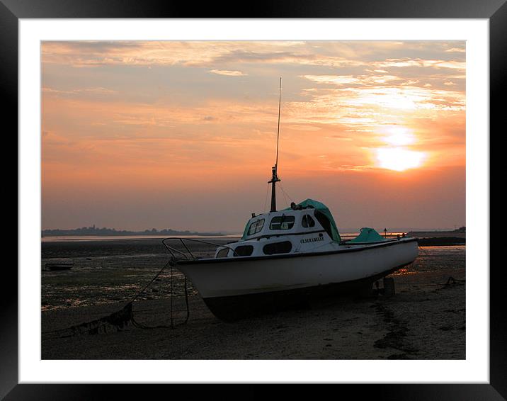 ANCHORED UP AND SO TO BED! Framed Mounted Print by Ray Bacon LRPS CPAGB