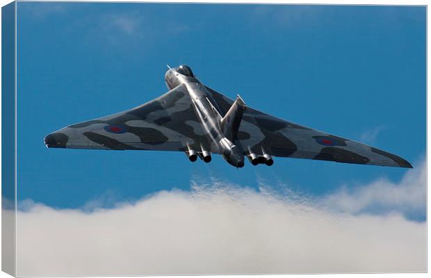 Vulcan Bomber XH558 Canvas Print by Adam Withers