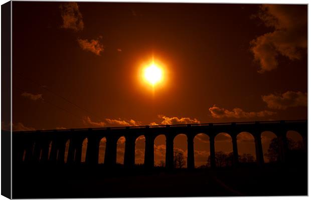 sunset over viaduct Canvas Print by Eddie Howland