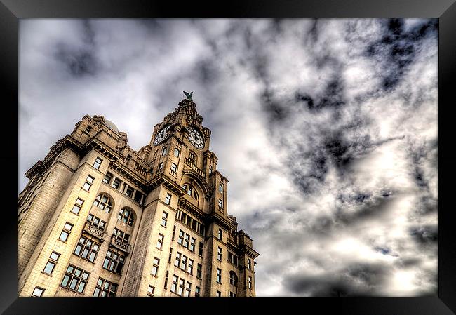 Liverbird Building, Liverpool Framed Print by Simon West