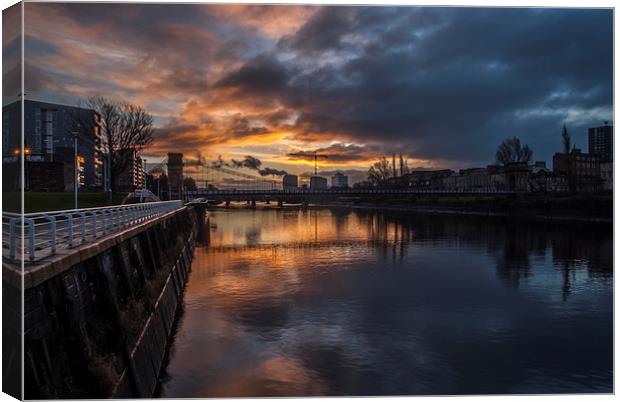 River Clyde Sunrise Canvas Print by Daniel Gilroy