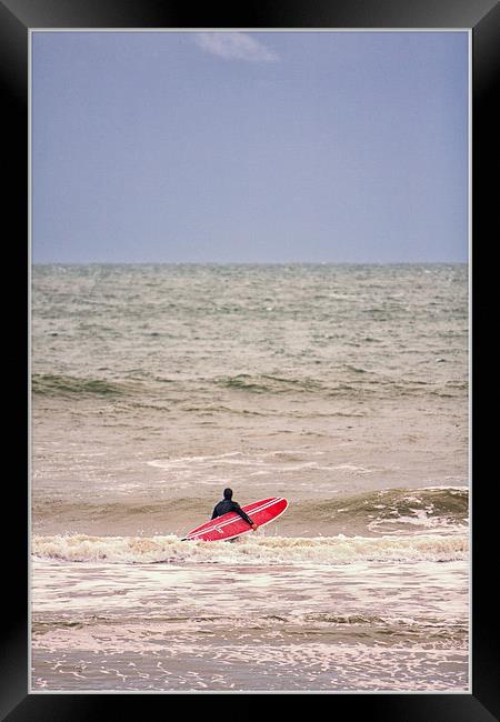 Boscome surfer Framed Print by stuart bennett