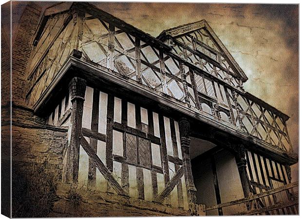 Stokesay Castle Canvas Print by Tammy Winand
