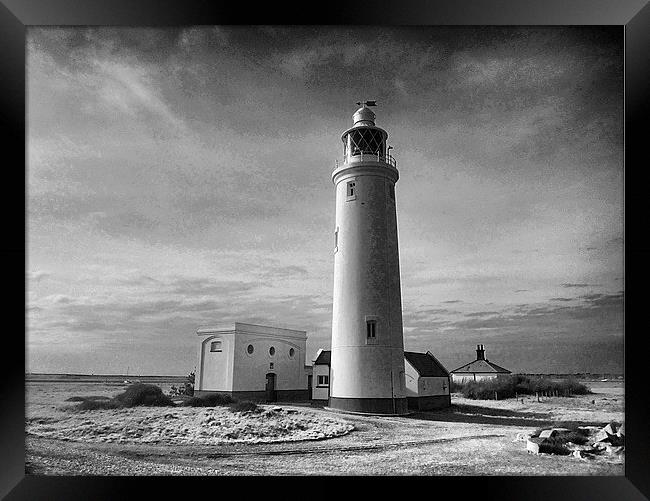 Hurst Point Lighthouse blk/white Framed Print by kelly Draper