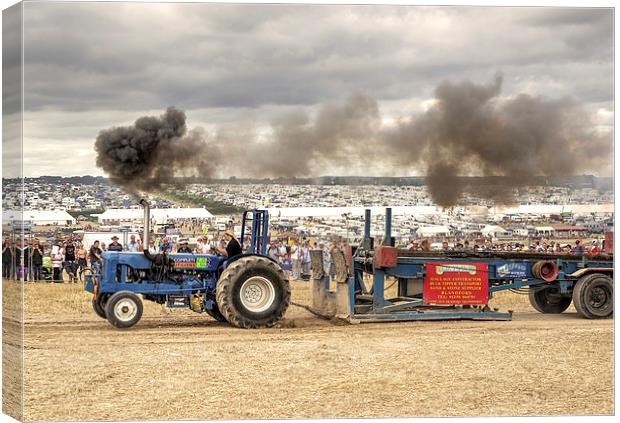 Tractor Pull Canvas Print by Rob Hawkins