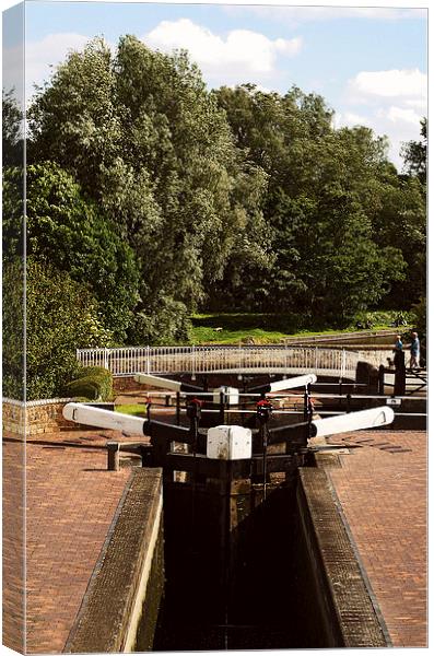 Canal locks stroll Canvas Print by Kelly Astley