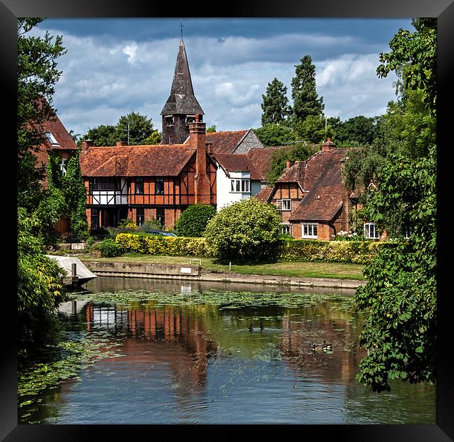 Whitchurch-on-Thames Framed Print by Geoff Storey