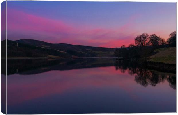 Goyt Valley Sunset Canvas Print by Laura Kenny