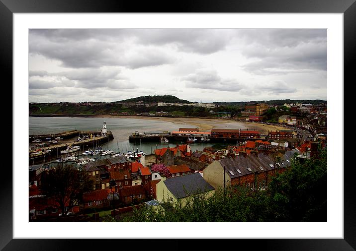 Scarborough South Bay Framed Mounted Print by Ian Pettman