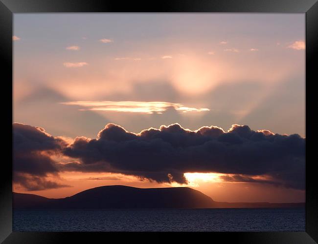 Skye Sunset Framed Print by Jennifer Henderson