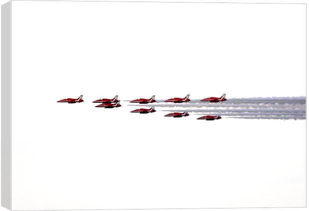 Red Arrows 2014 Canvas Print by Claire Hartley