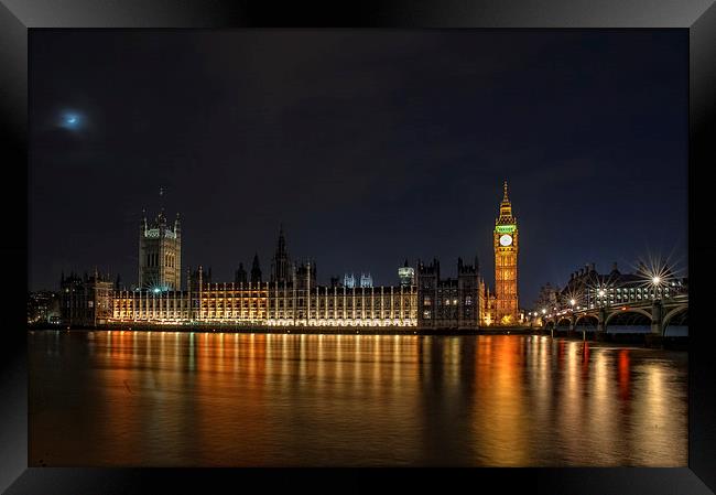 Houses of Parliament, London Framed Print by Dave Wood