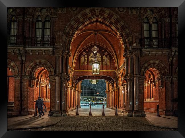 St Pancras Station, London Framed Print by Dave Wood