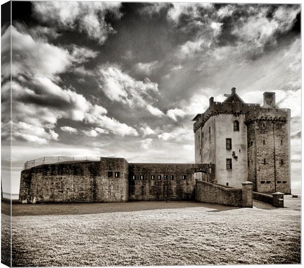 Broughty Castle Canvas Print by Fraser Hetherington
