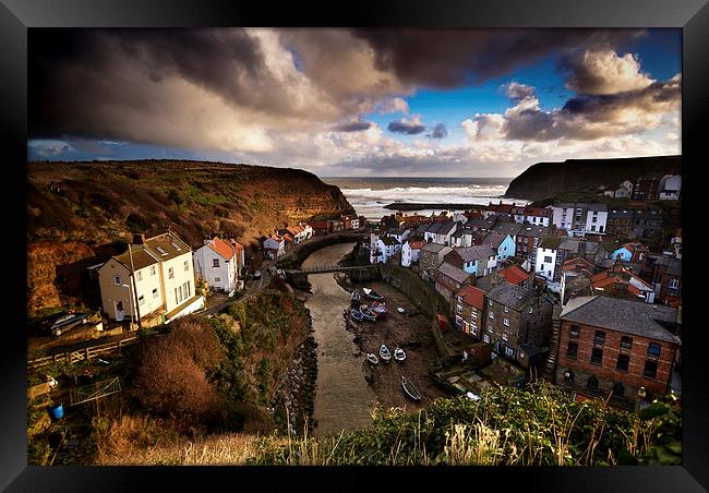 Staithes Framed Print by Dave Hudspeth Landscape Photography