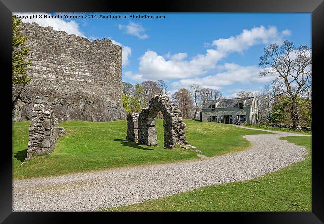 Dunstaffnage Castle Framed Print by Bahadir Yeniceri