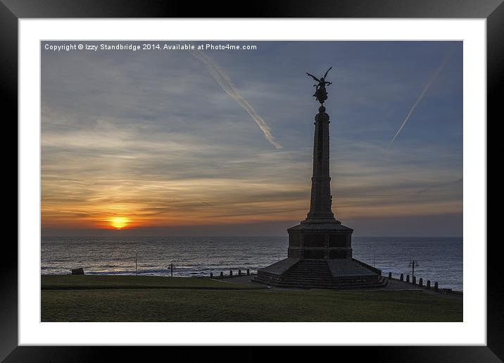 Aberystwyth War Memorial at sunset Framed Mounted Print by Izzy Standbridge