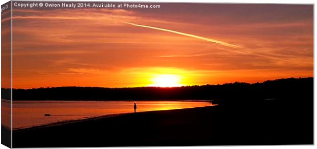 Golden Beach Sunset Canvas Print by Gwion Healy