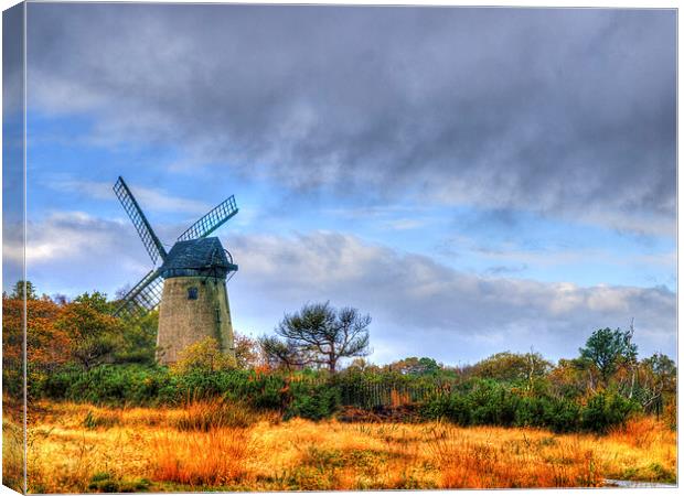 Bidston Windmill Canvas Print by Sue Thomas