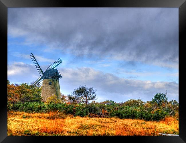 Bidston Windmill Framed Print by Sue Thomas