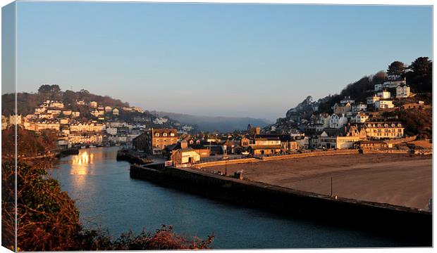 Early morning at Looe Cornwall Canvas Print by Rosie Spooner