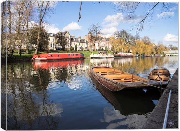 Cambridge punts Canvas Print by Gail Johnson