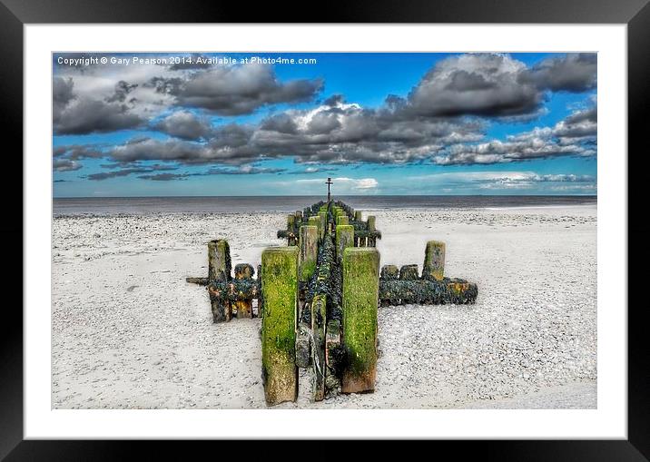 West Runton beach Framed Mounted Print by Gary Pearson