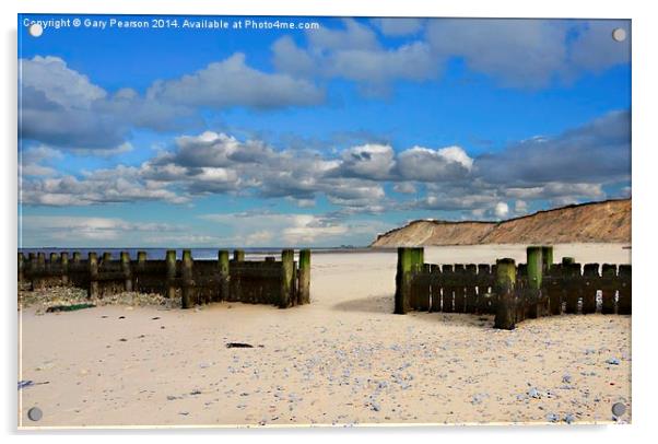 West Runton beach Norfolk Acrylic by Gary Pearson