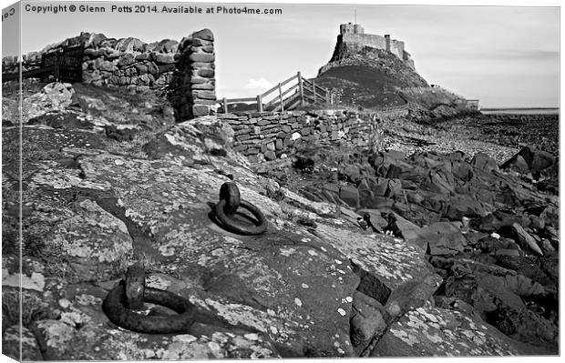 Lindifarne Castle (Holy Island) Canvas Print by Glenn Potts