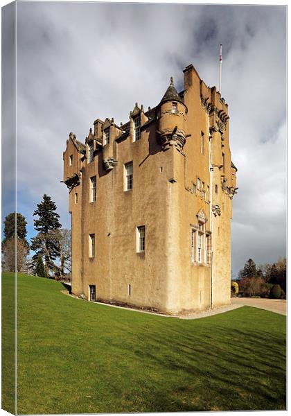 Crathes Castle Canvas Print by Grant Glendinning