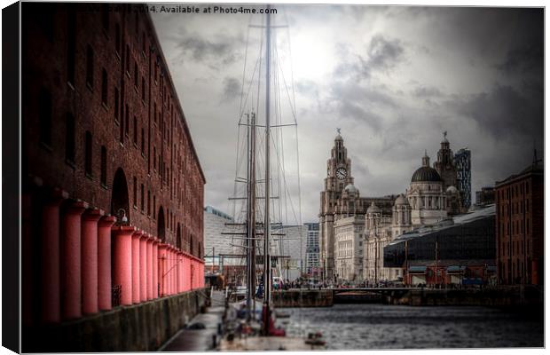 View from the docks Canvas Print by stewart oakes