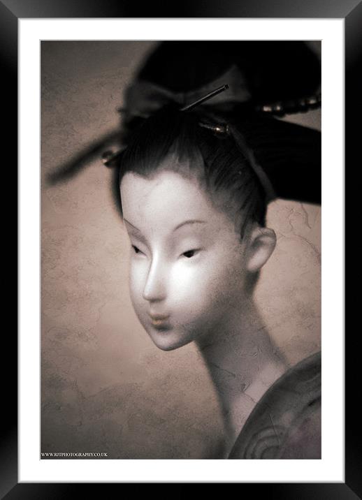 Geisha Girl Framed Mounted Print by Rob Toombs