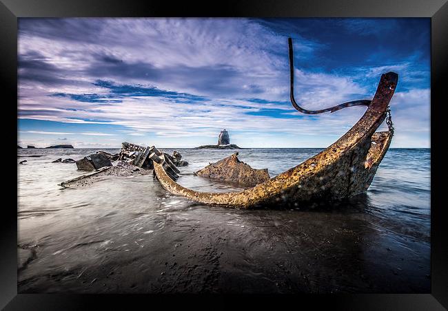 The Wreck at Saltwick Bay Framed Print by Dave Hudspeth Landscape Photography