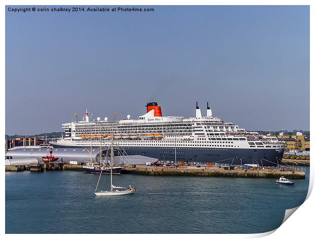 Queen Mary 2 in Southampton Harbour Print by colin chalkley