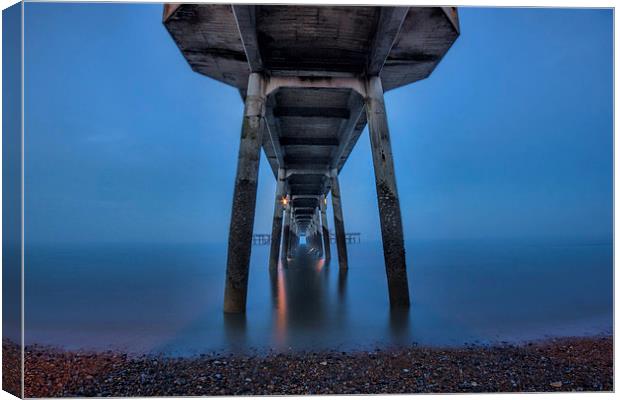 Deal pier at night Canvas Print by Thanet Photos