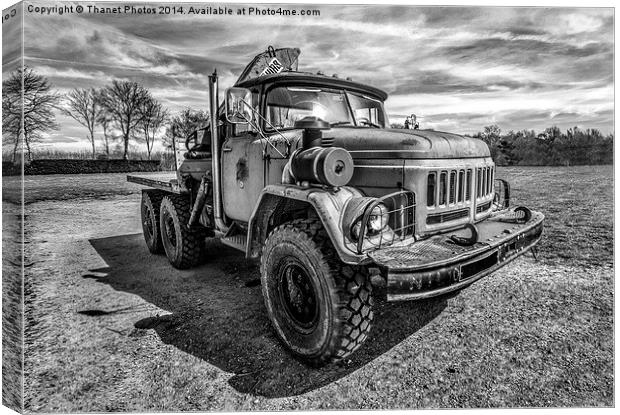 Vintage truck in mono Canvas Print by Thanet Photos