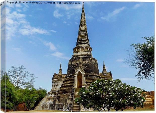 Phra Nakhon Si Ayutthaya Canvas Print by colin chalkley