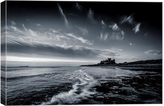 Bambrough Castle Canvas Print by Dave Hudspeth Landscape Photography