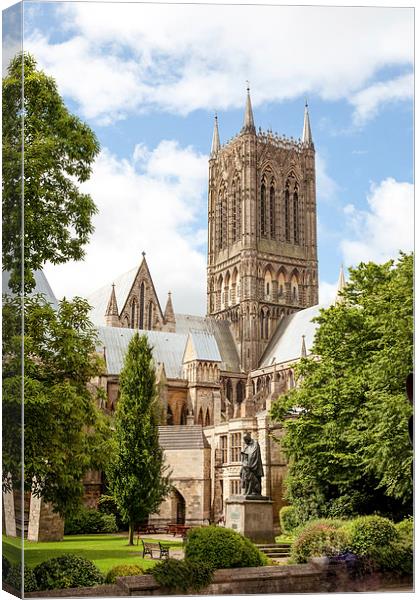 Lincoln cathedral Canvas Print by Gary Finnigan