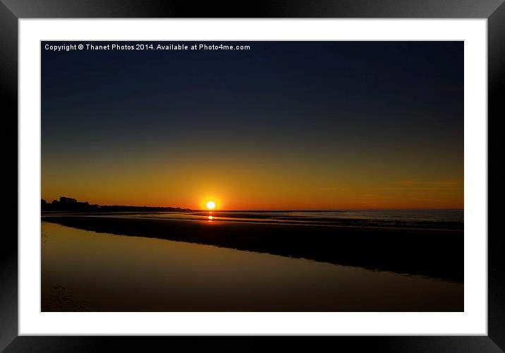 Warm orange sunset Framed Mounted Print by Thanet Photos