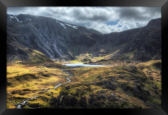 Cwm Idwal April 2014 Framed Print by Rory Trappe