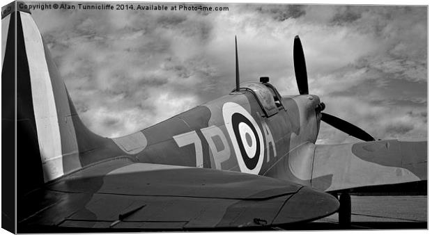 Spitfire Canvas Print by Alan Tunnicliffe