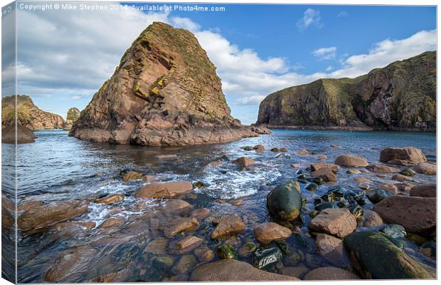 Bullers of Buchan Canvas Print by Mike Stephen