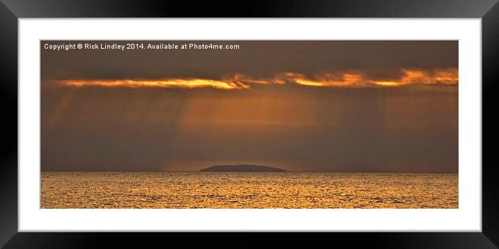 Island in the sun Framed Mounted Print by Rick Lindley