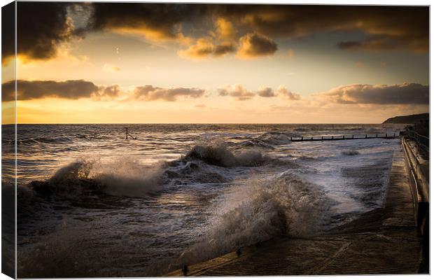 High tide at Overstrand Canvas Print by Stephen Mole