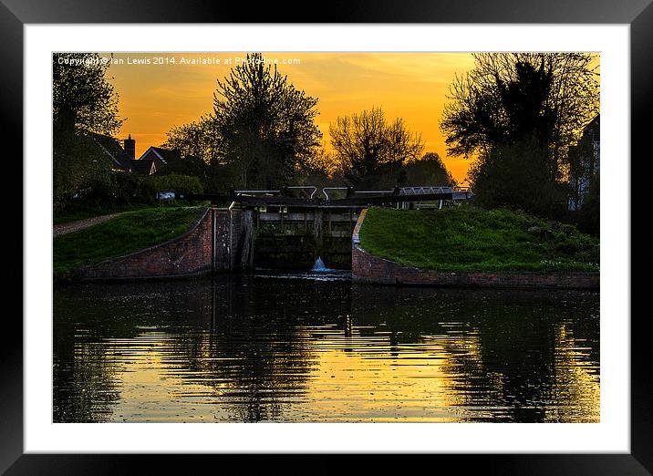 Sunset at Aldermaston Lock Framed Mounted Print by Ian Lewis
