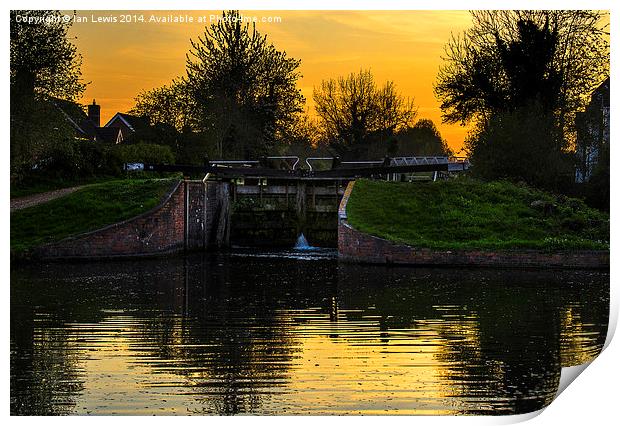 Sunset at Aldermaston Lock Print by Ian Lewis